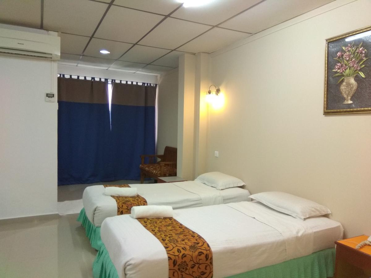 Hotel K T Mutiara Kuala Terengganu Exterior foto